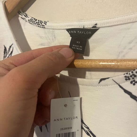 NWT Ann Taylor black and white print tank top peplum size XS - Picture 4 of 6